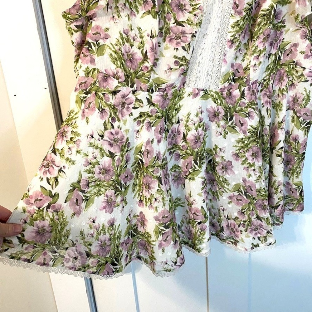 Torrid 2 Floral‎ Clip Dot Chiffon Lace Trim Flutter Sleeve Blouse Purple Green - Picture 4 of 14